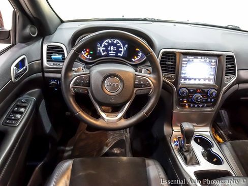 Used 2017 Jeep Grand Cherokee Altitude image 17
