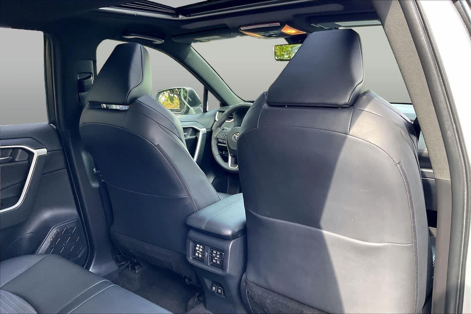 Used 2019 Toyota RAV4 XSE AWD/4WD image 20