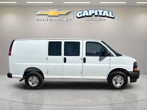 New 2026 Chevrolet Express 2500 RWD image 6