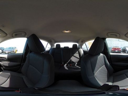 Used 2025 Toyota Corolla LE image 41