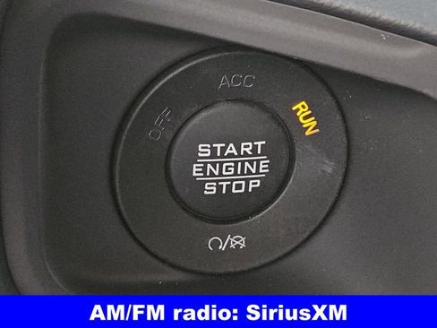 New 2025 Jeep Gladiator Sport image 18