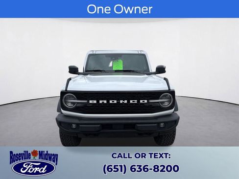 Used 2025 Ford Bronco Outer Banks AWD/4WD image 2