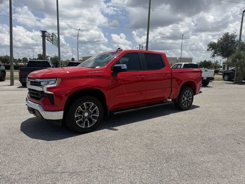 Used 2023 Chevrolet Silverado 1500 LT AWD/4WD image 11
