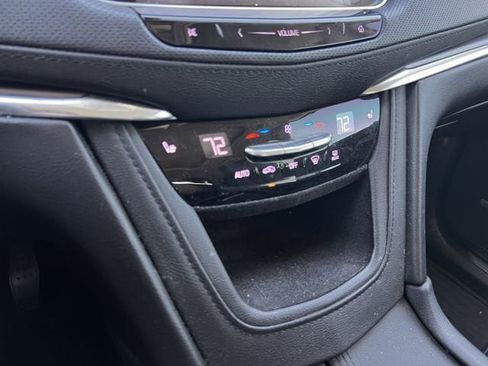 Used 2019 Cadillac XT5 Luxury image 20