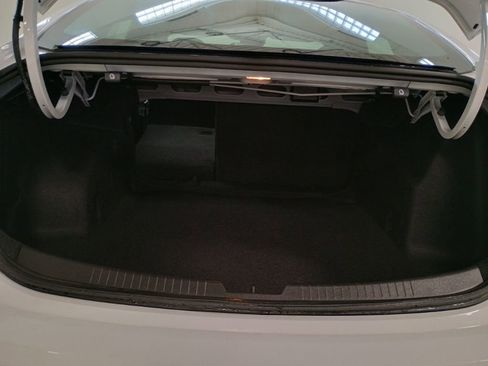 Used 2024 Chevrolet Malibu LT image 32