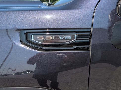Used 2022 GMC Sierra 1500 Elevation w/ LPO, Elevation Black Package AWD/4WD image 3