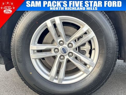 Used 2024 Ford Explorer XLT image 19