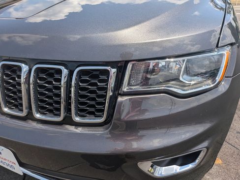 Used 2018 Jeep Grand Cherokee Limited AWD/4WD image 10