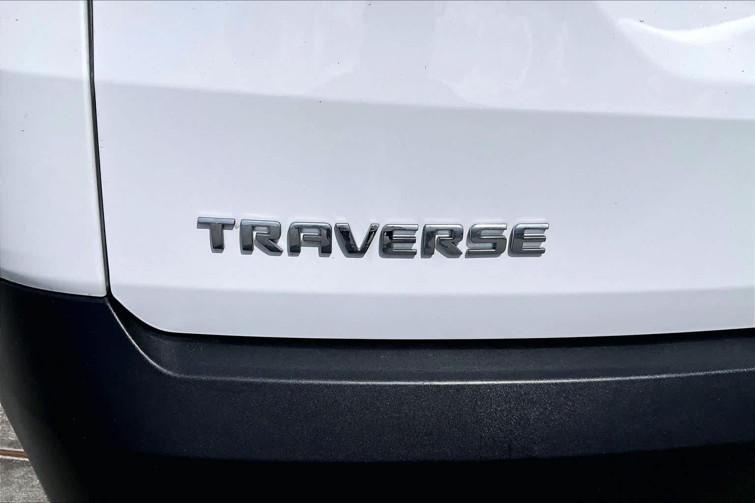 Used 2023 Chevrolet Traverse LT FWD image 58
