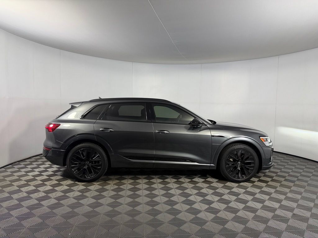 Used 2024 Audi Q8 e-tron Premium Plus w/ Prestige Package AWD/4WD image 6