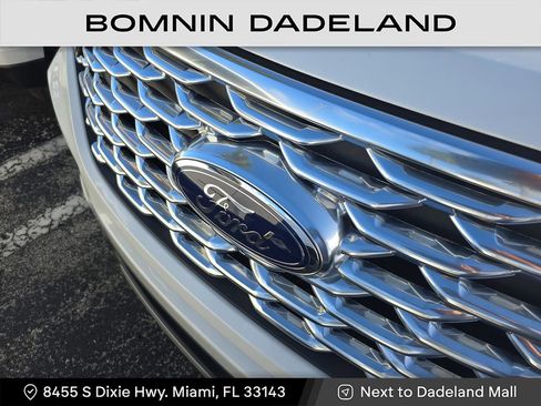 Used 2023 Ford Explorer Platinum w/ Technology Package image 15