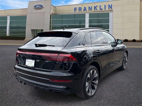 Used 2025 Audi Q8 Prestige image 7