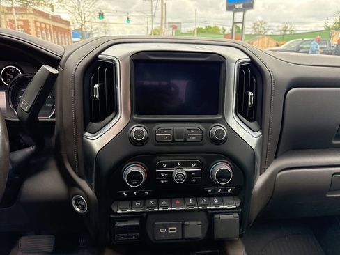 Used 2022 Chevrolet Silverado 1500 LTZ AWD/4WD image 20