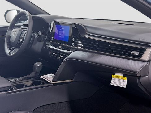 New 2026 Toyota Camry SE image 27
