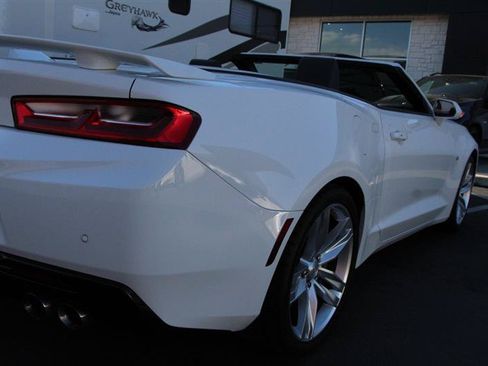 Used 2017 Chevrolet Camaro SS RWD image 40