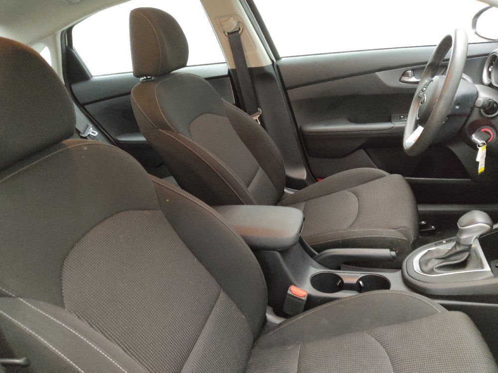 Used 2021 Kia Forte LXS FWD image 21