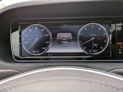 Used 2017 Mercedes-Benz S 550 Sedan image 29