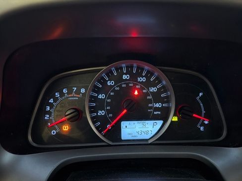 Used 2014 Toyota RAV4 XLE FWD image 8