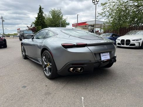 Used 2021 Ferrari Roma RWD image 8