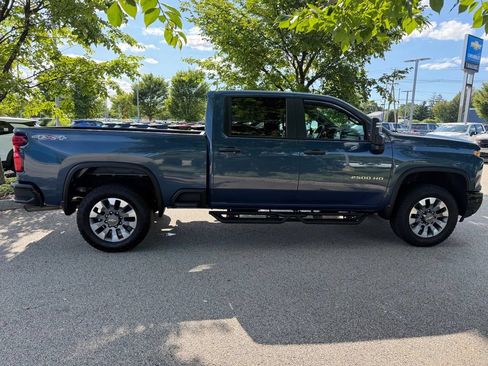 Used 2025 Chevrolet Silverado 2500 Custom w/ Custom Convenience Package AWD/4WD image 7