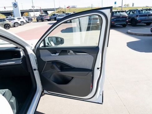 New 2026 Volkswagen Tiguan S image 13