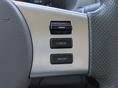 Used 2021 Nissan Frontier SV w/ Midnight Edition Floor Mats image 22