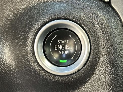 Used 2020 Chevrolet Silverado 1500 LTZ w/ LTZ Premium Package image 18