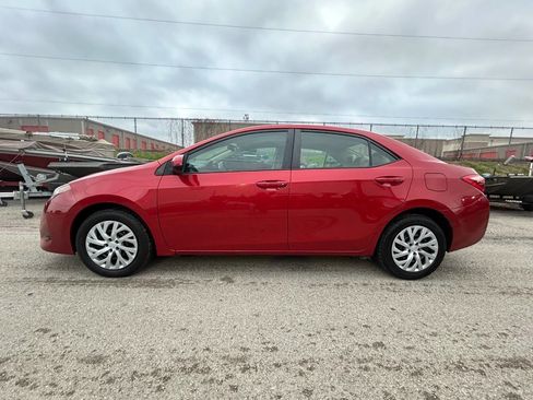 Used 2019 Toyota Corolla LE image 5