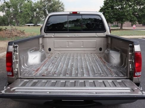 Used 2003 Ford F250 XL AWD/4WD image 14