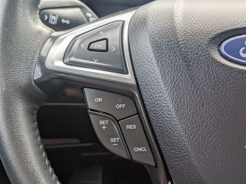 Used 2024 Ford Edge SEL AWD/4WD image 25