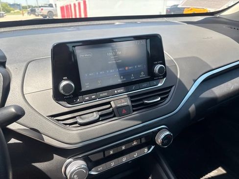 Used 2021 Nissan Altima 2.5 S w/ Driver Assist Package FWD image 16