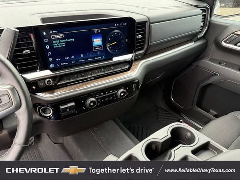 Used 2025 Chevrolet Silverado 1500 LT AWD/4WD image 20