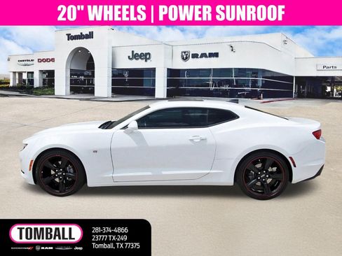 Used 2022 Chevrolet Camaro LT RWD image 4