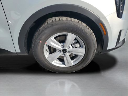 New 2026 Kia Sorento LX image 6