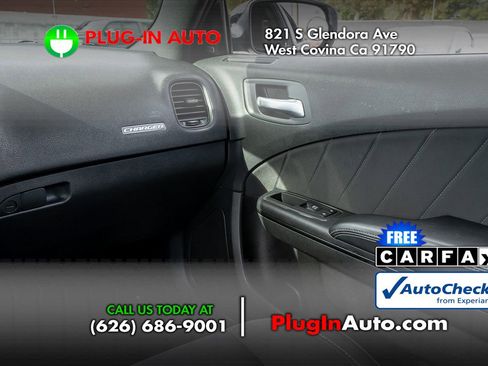 Used 2019 Dodge Charger GT w/ Blacktop Package image 16