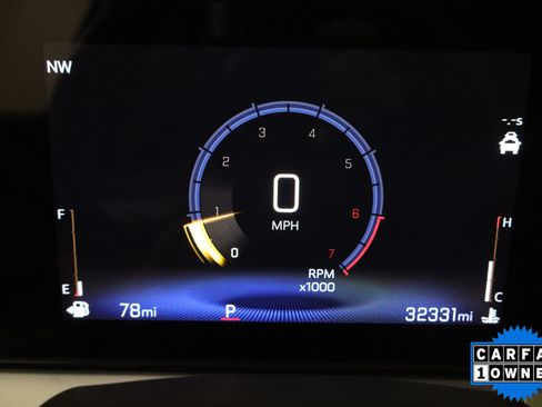Used 2025 Chevrolet Trax LT FWD image 18