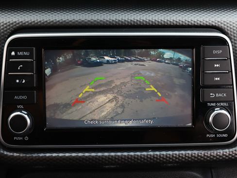 Used 2020 Nissan Kicks S image 37