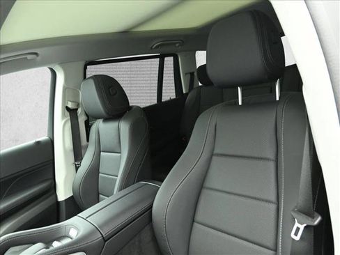 Certified 2026 Mercedes-Benz GLS 450 4MATIC image 9
