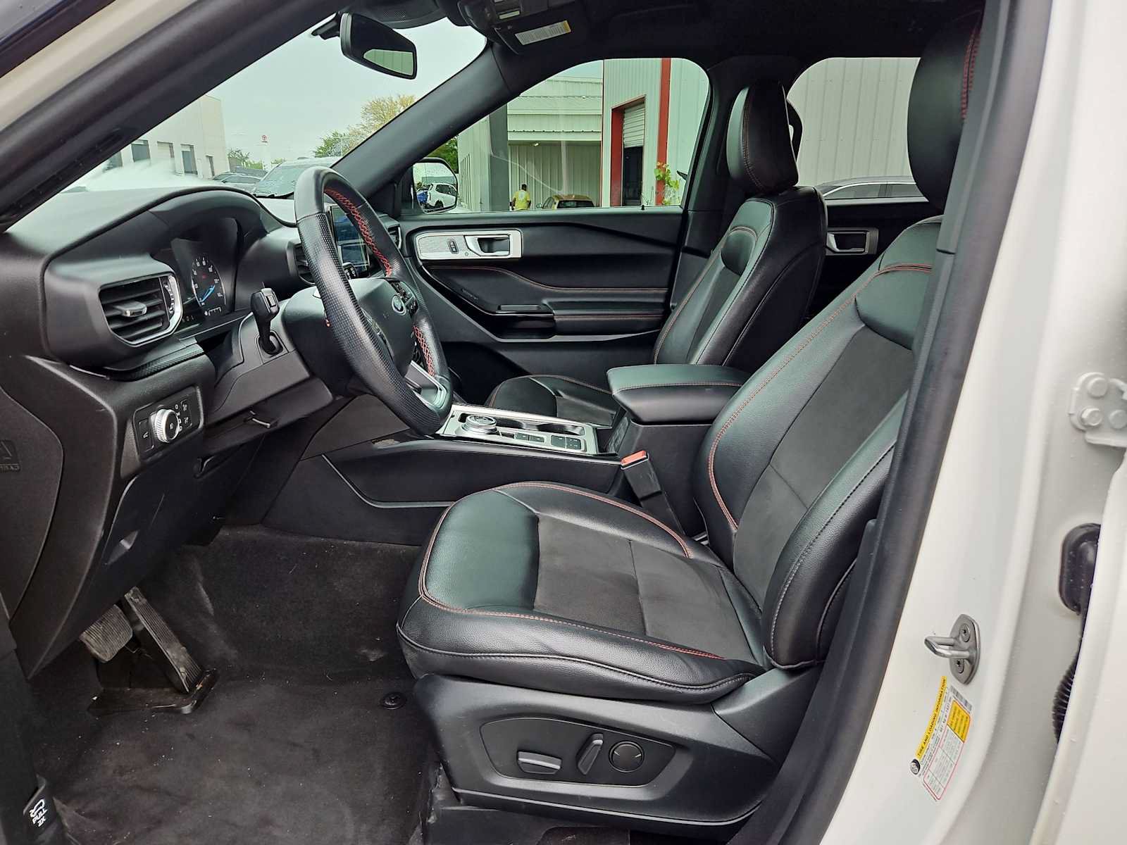 Used 2022 Ford Explorer ST-Line w/ Class IV Trailer Tow Package RWD image 14
