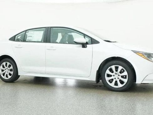 New 2026 Toyota Corolla LE FWD image 32