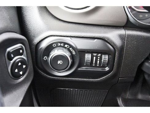 Used 2021 Jeep Wrangler Unlimited Sport w/ Sun And Sound Package AWD/4WD image 19