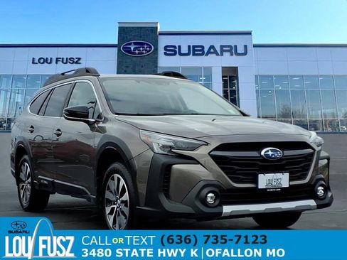Used 2023 Subaru Outback Limited image 1