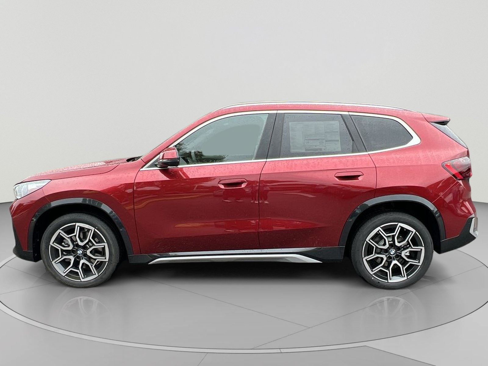 New 2026 BMW X1 xDrive28i w/ Technology Package AWD/4WD image 2
