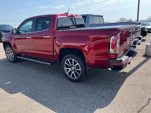 Used 2022 GMC Canyon Denali image 7