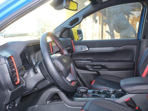 Used 2025 Ford Ranger Raptor image 18