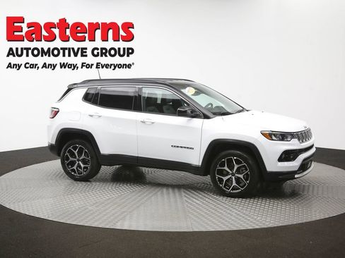 Used 2025 Jeep Compass Limited AWD/4WD image 47