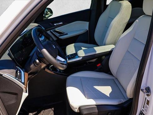 New 2026 BMW X1 xDrive28i w/ Convenience Package AWD/4WD image 12