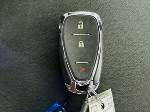 Used 2021 Chevrolet Equinox LS w/ LS Convenience Package image 24