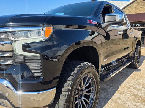 Used 2022 Chevrolet Silverado 1500 LTZ w/ LTZ Premium Package image 30