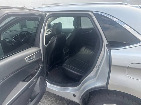 Used 2019 Ford Edge SEL w/ Equipment Group 201A AWD/4WD image 10
